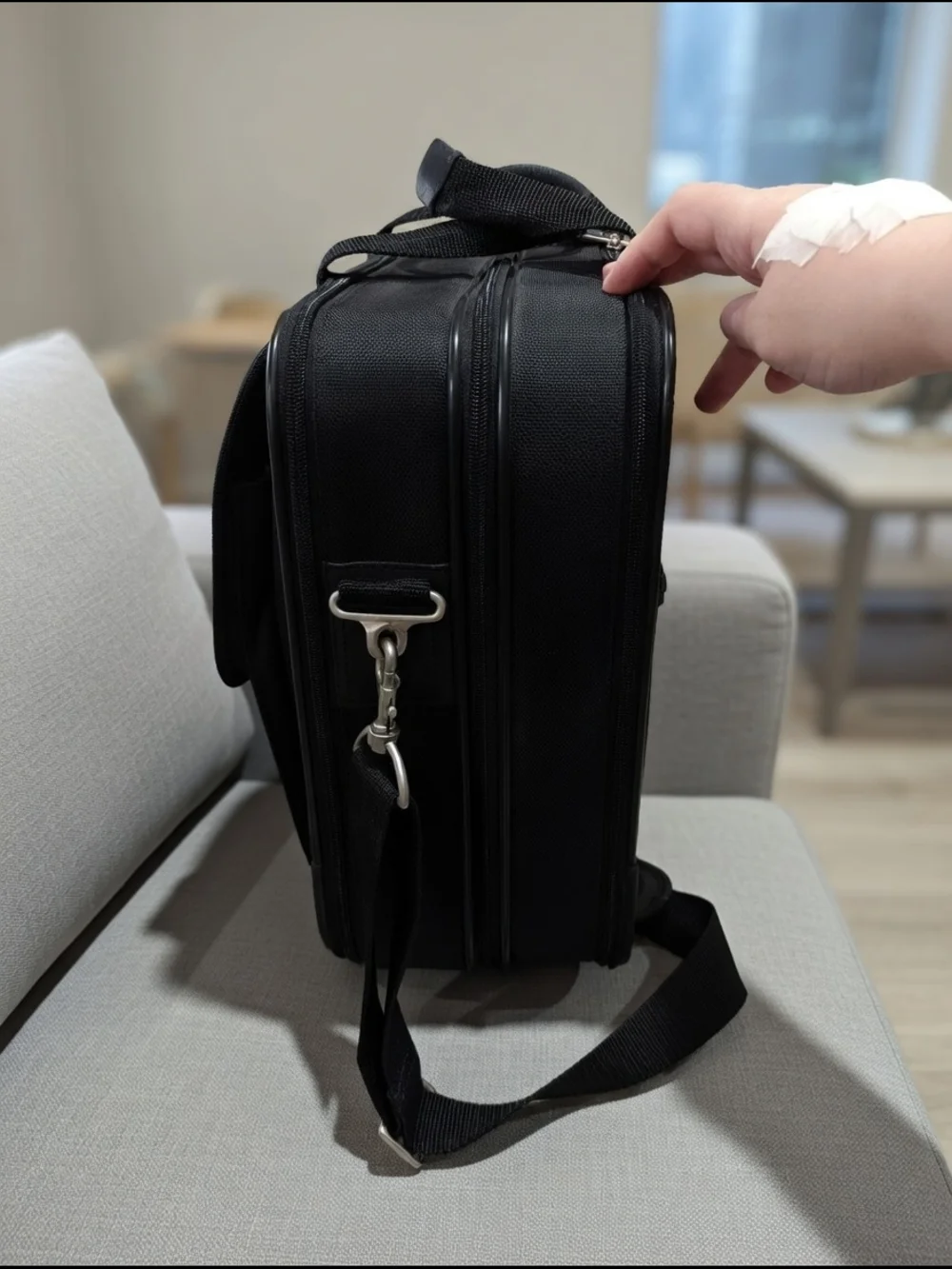 Samsonite Classic Laptop Briefcase - Perfect Travel Bag Heavy Duty 17
